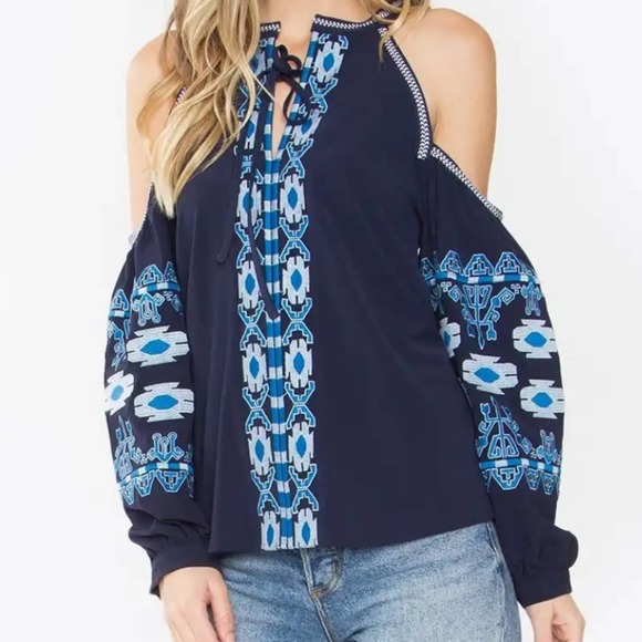 Sugar + Lips Boho Aztec Cold Shoulder Top XS - Picture 1 of 8